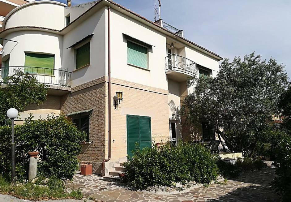 Villa Ariosa Vasto Esterno foto