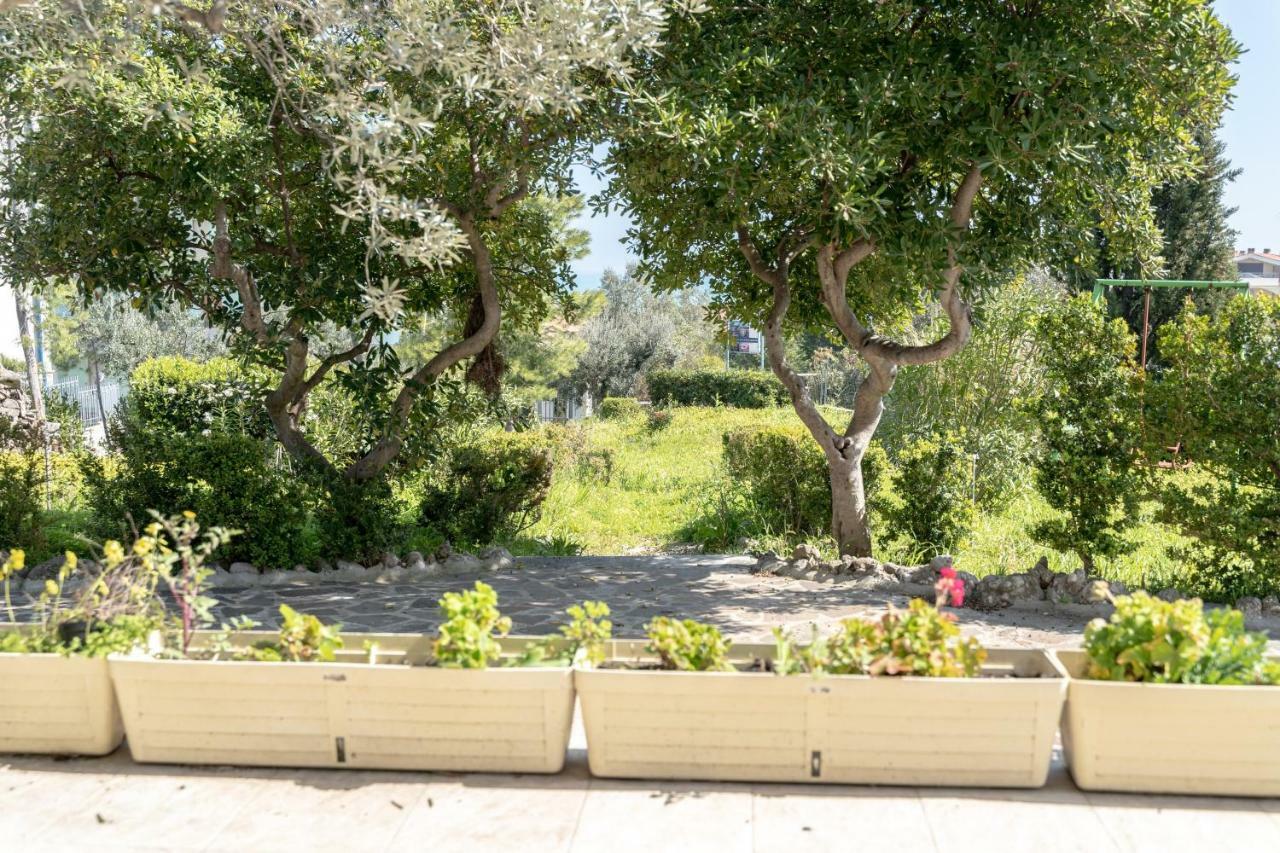 Villa Ariosa Vasto Esterno foto